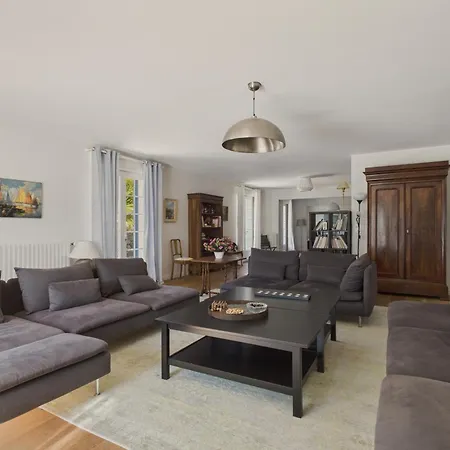 650m De La Mer-grande Maison Pour 10 Avec Piscine Semesterbostad *