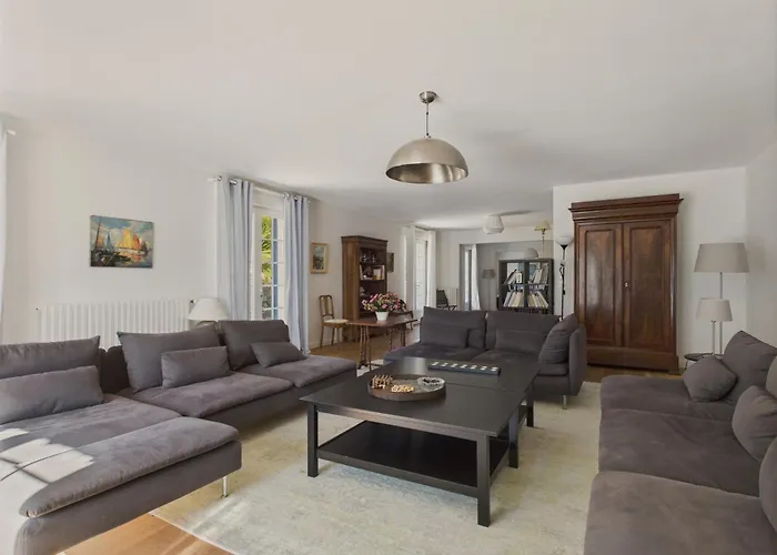 650m De La Mer-grande Maison Pour 10 Avec Piscine Prázdninový dům *