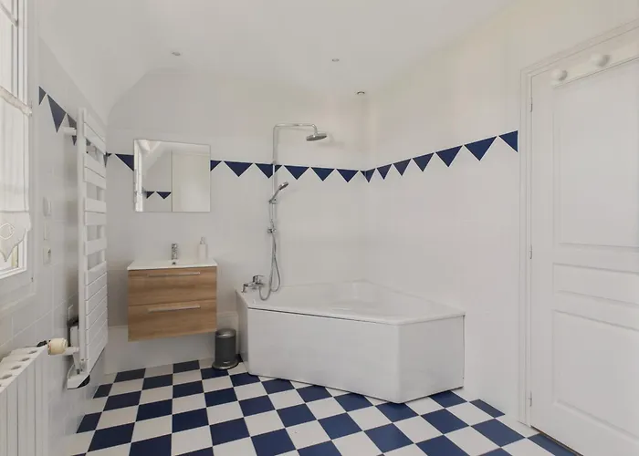 Prázdninový dům 650m De La Mer-grande Maison Pour 10 Avec Piscine Le Pouliguen